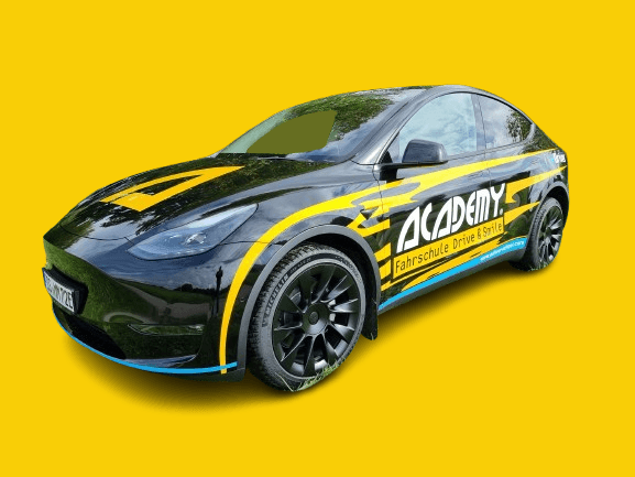 Tesla Model Y / Elektro